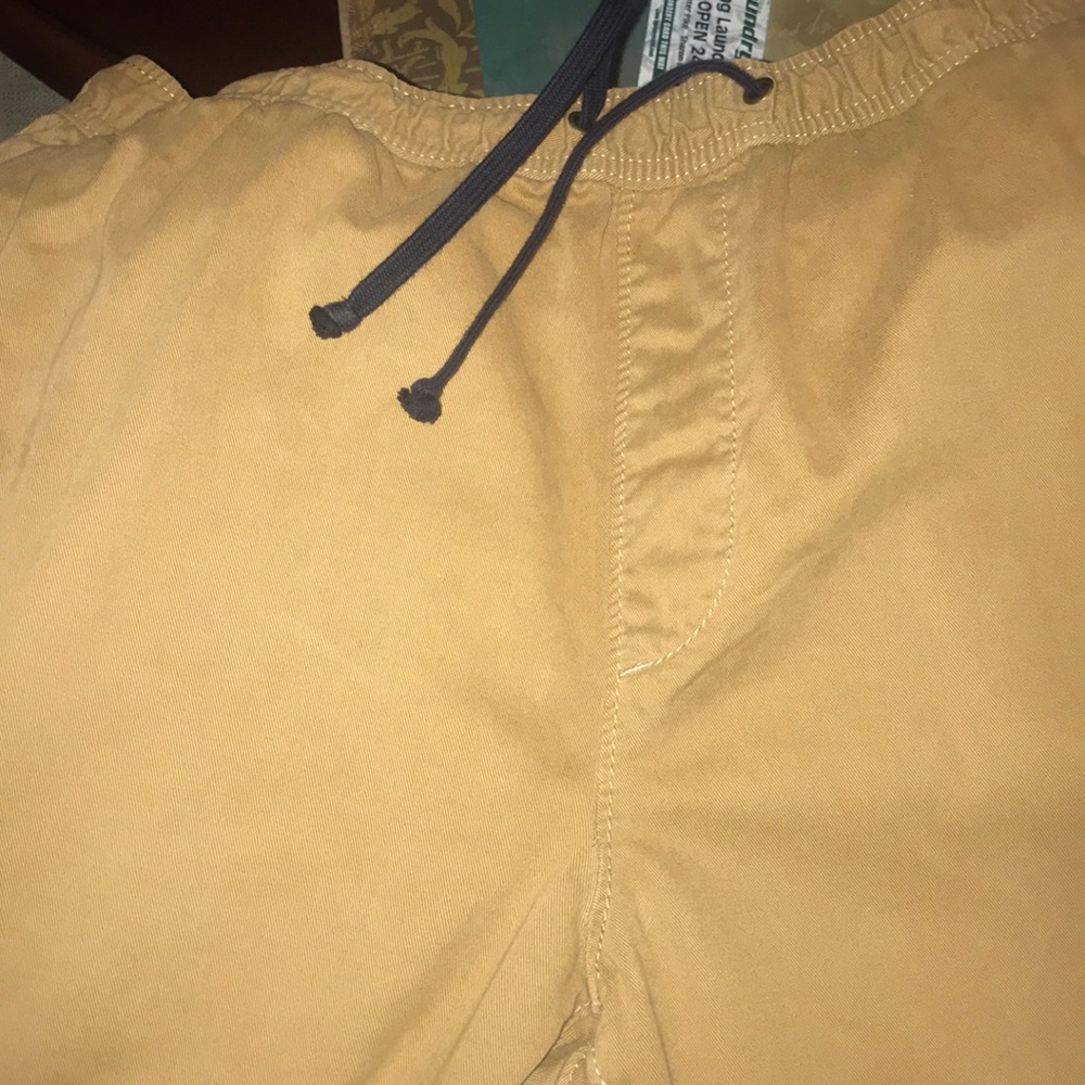 American Eagle Medium Tan Joggers